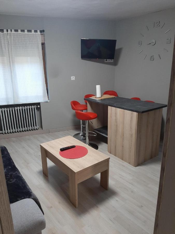 Piso Con Terraza En Felechosa Apartment Luaran gambar